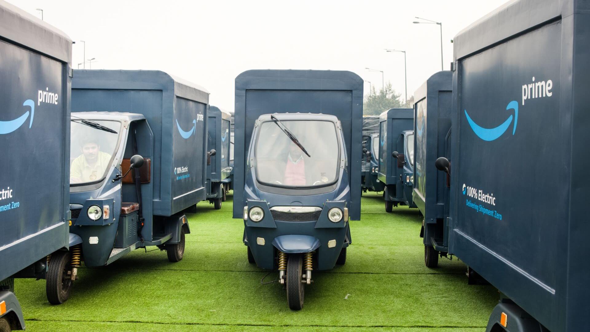 line up of Amazon electric powered three-wheelers