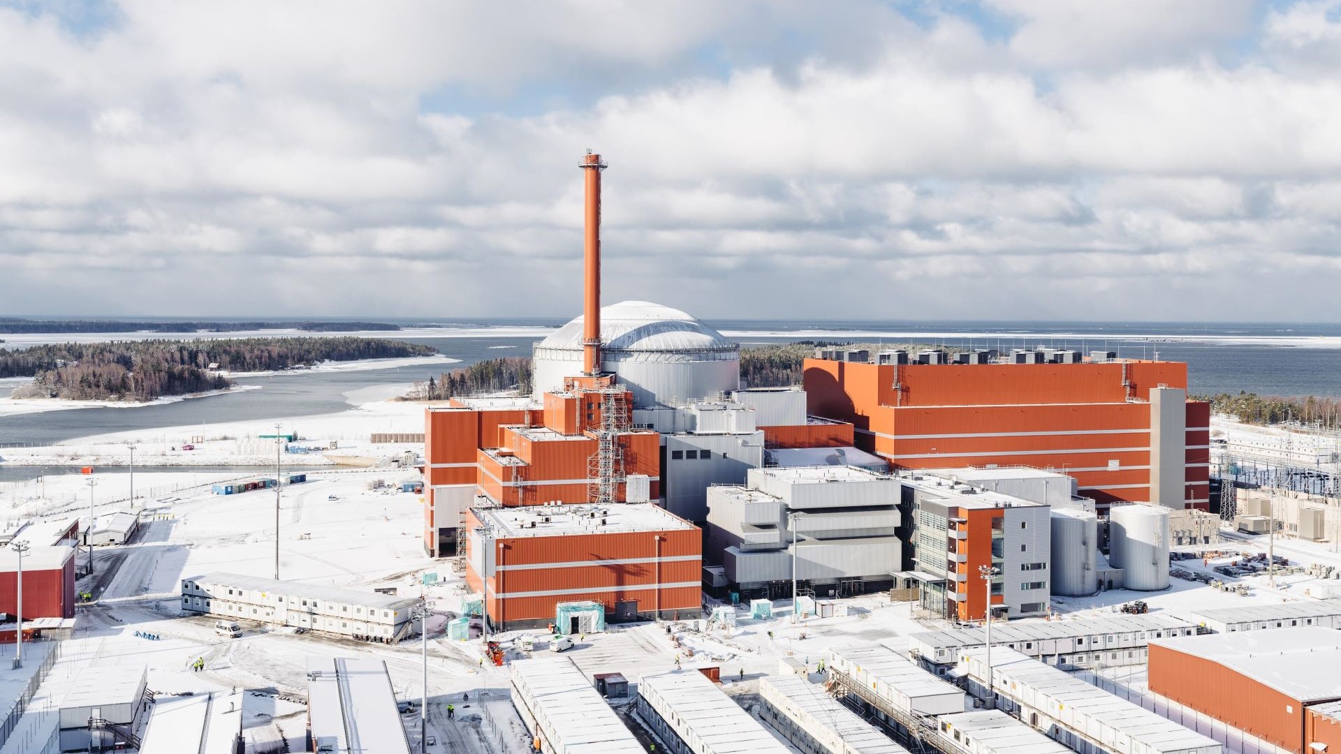 Olkiluoto nuclear power station in winter